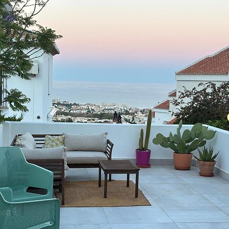 A Terrace With Sea View, 2 Bedrooms Apartment In Benalmádena Kültér fotó
