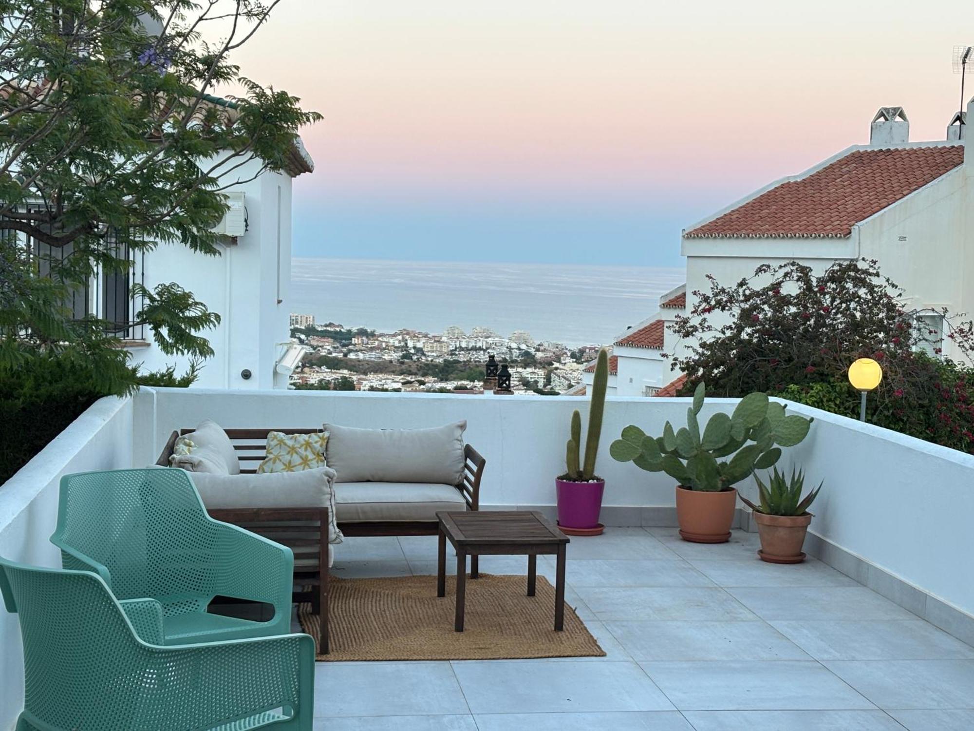 A Terrace With Sea View, 2 Bedrooms Apartment In Benalmádena Kültér fotó